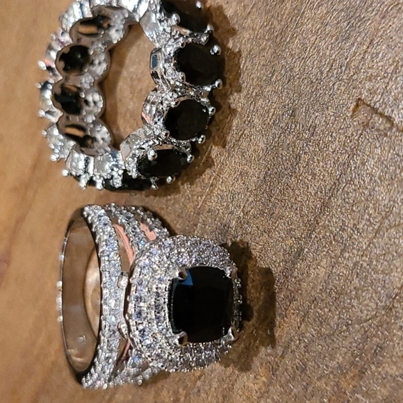 Sterling Silver Fashion Rings. Black Crystal. 2 pcs. Size 8. New. - Picture 2 of 3